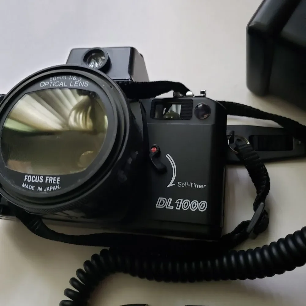 Vintage Cannon DL 1000 Film Camera